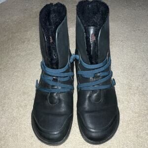 Camper Black Leather Faux Fur Lined Lace Up Ankle Bootie Women’s 46477-013